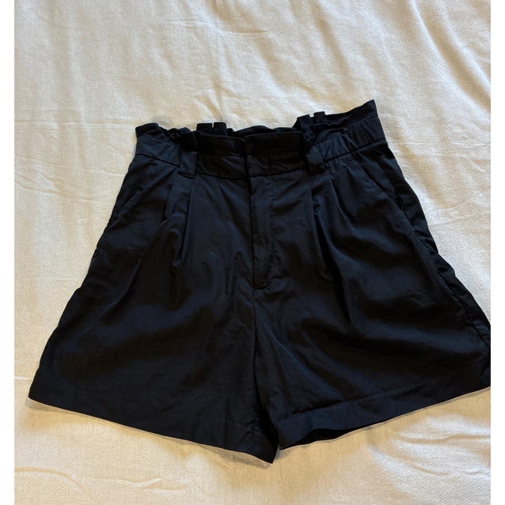 Banana Republic Women's‎ Shorts Size 8 Black Pleated Trouser Shorts Relax Sailor
